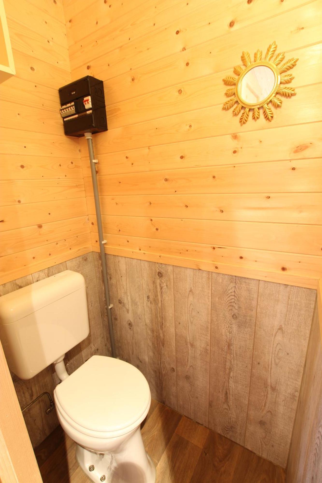 Wood Cabin 4 Personen Baarle-Nassau Exterior photo